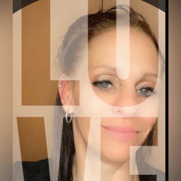 Meet your Posher, manolo - Picture 2 of 3